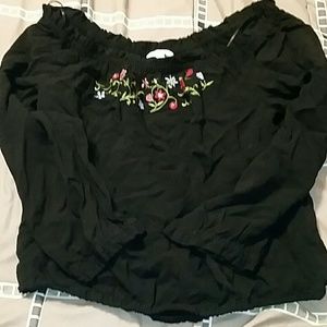 Short long sleeve shirt